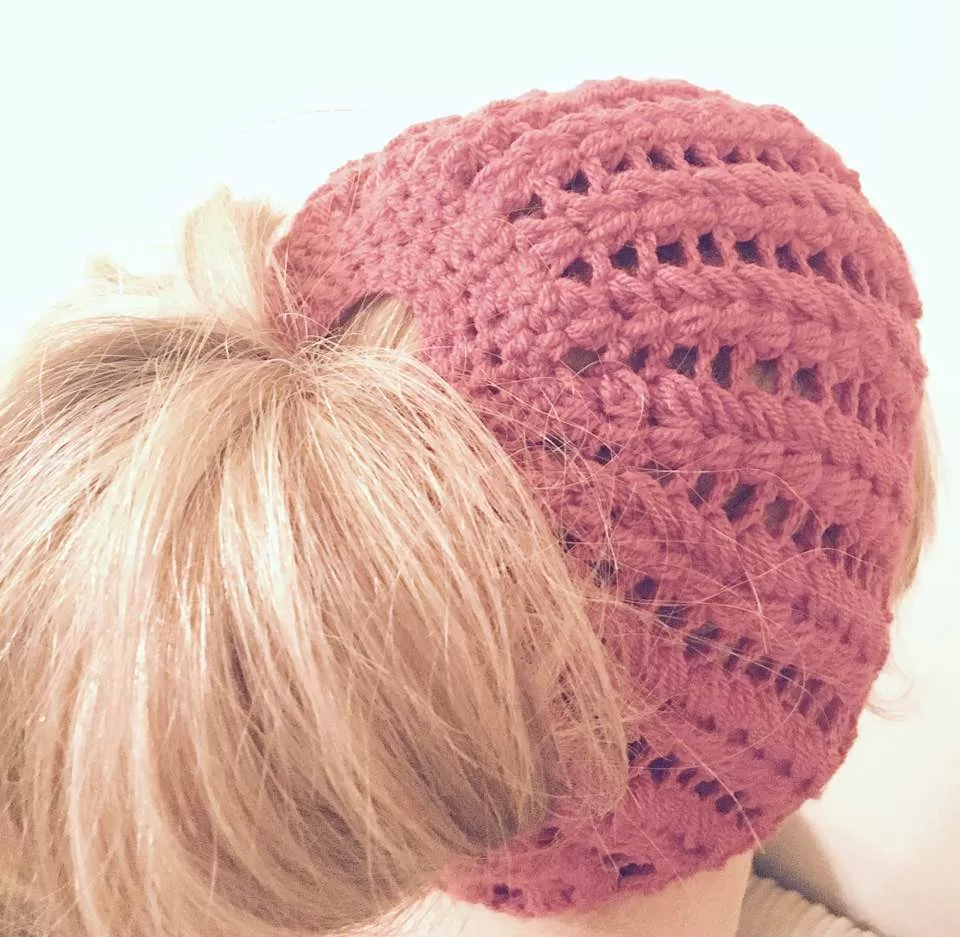 Messy Bun beanie pattern