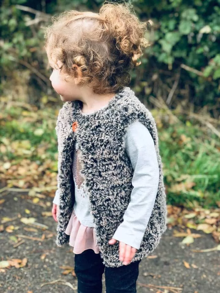 Crochet faux fur gilet