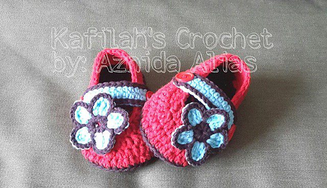 Crochet flower shoes
