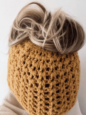 Messy bun beanie pattern