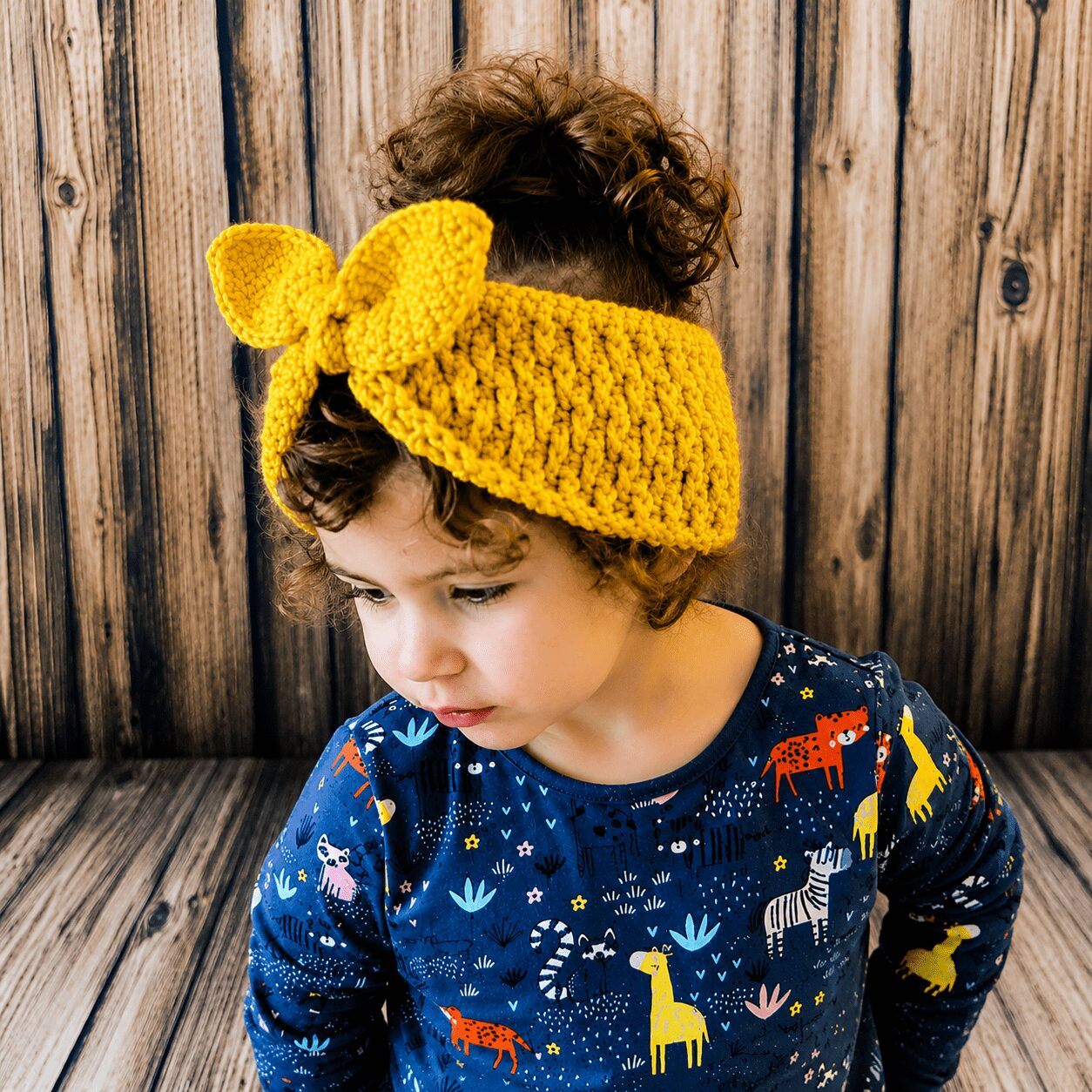 Crochet retro headband