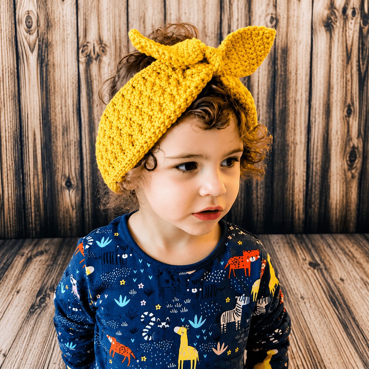 Crochet ear warmer pattern